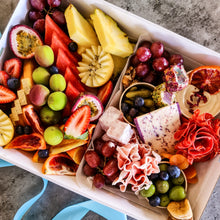 Load image into Gallery viewer, Medium 2in1 box