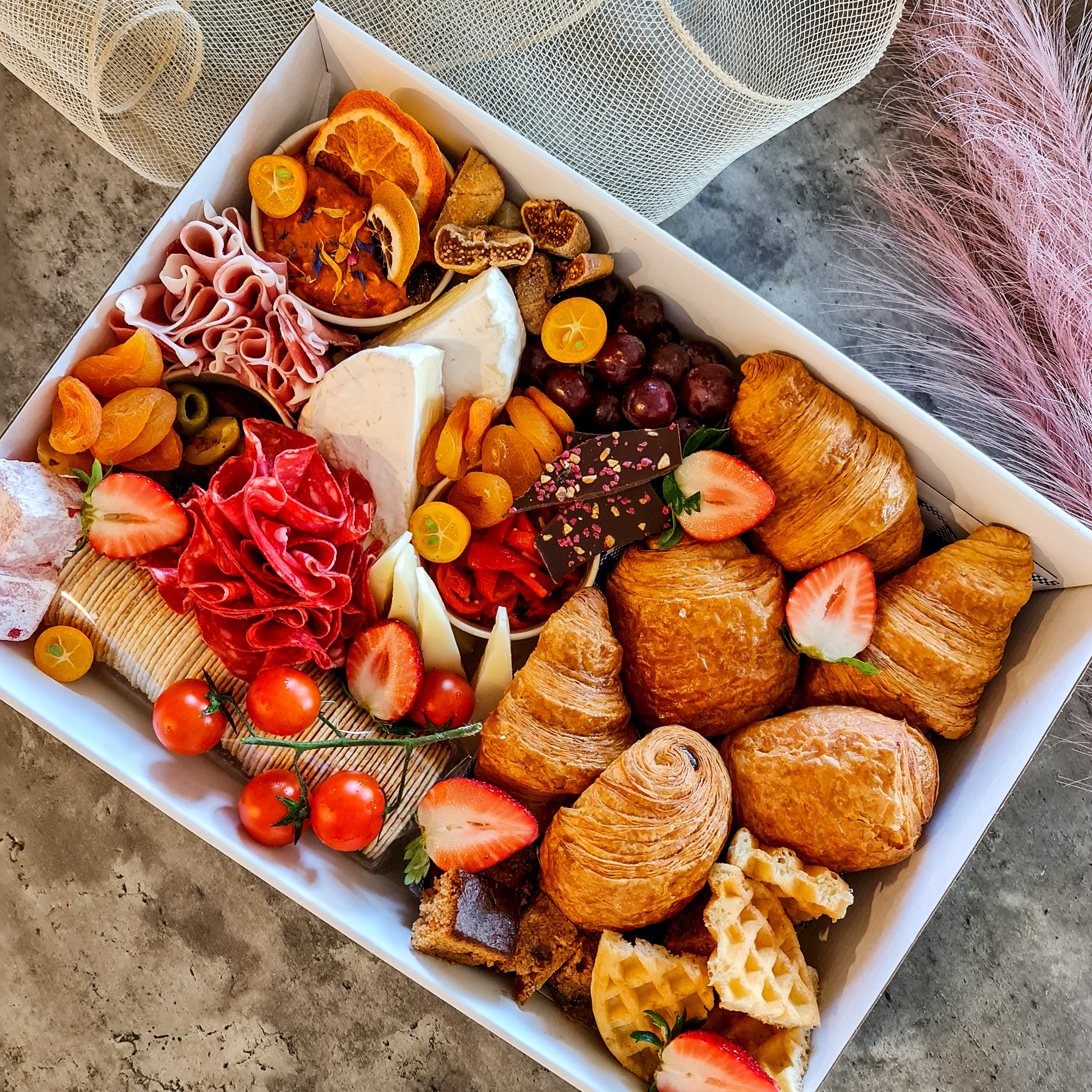 Medium 2in1 box – Decadent Delights